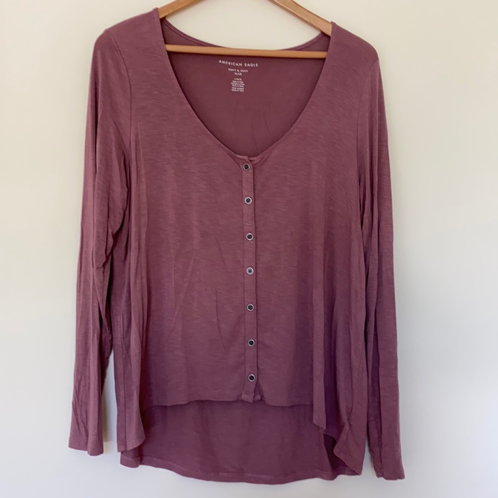 American Eagle Button Up Top